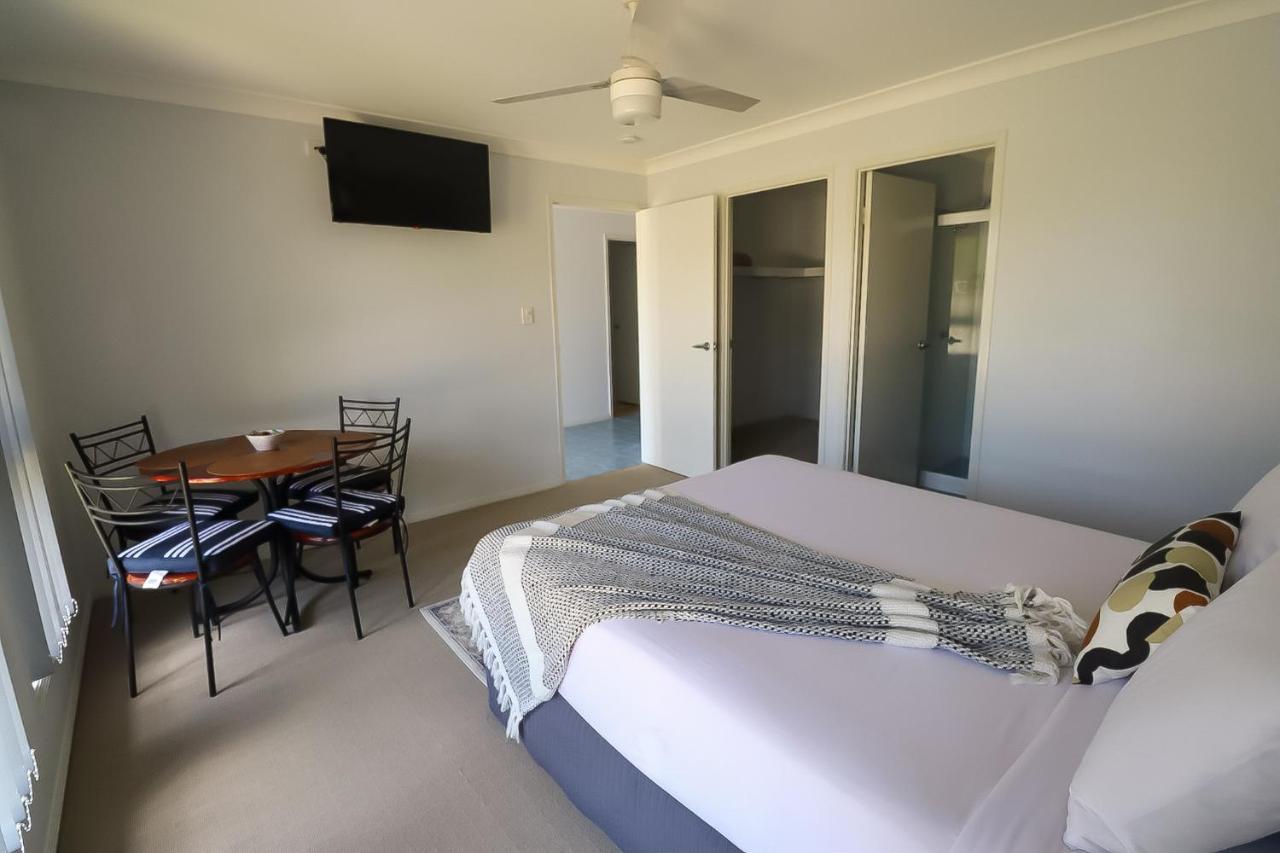 Blk Stays Guest House Deluxe Units Morayfield Exterior foto